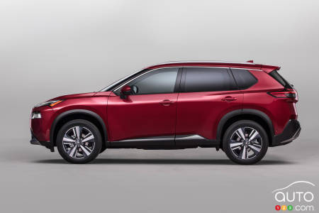 2021 Nissan Rogue, profile